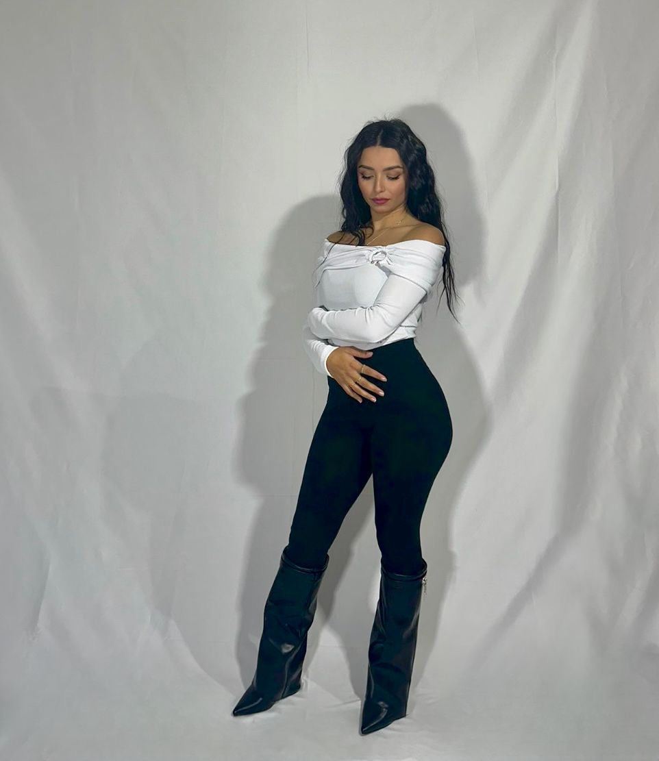 SHOULDER POP TEE